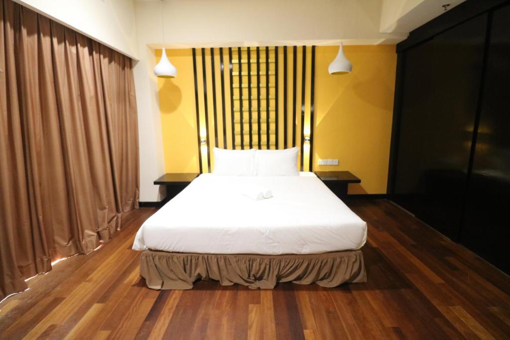 ميلينيوم سويت آت براميد تاور أخرى