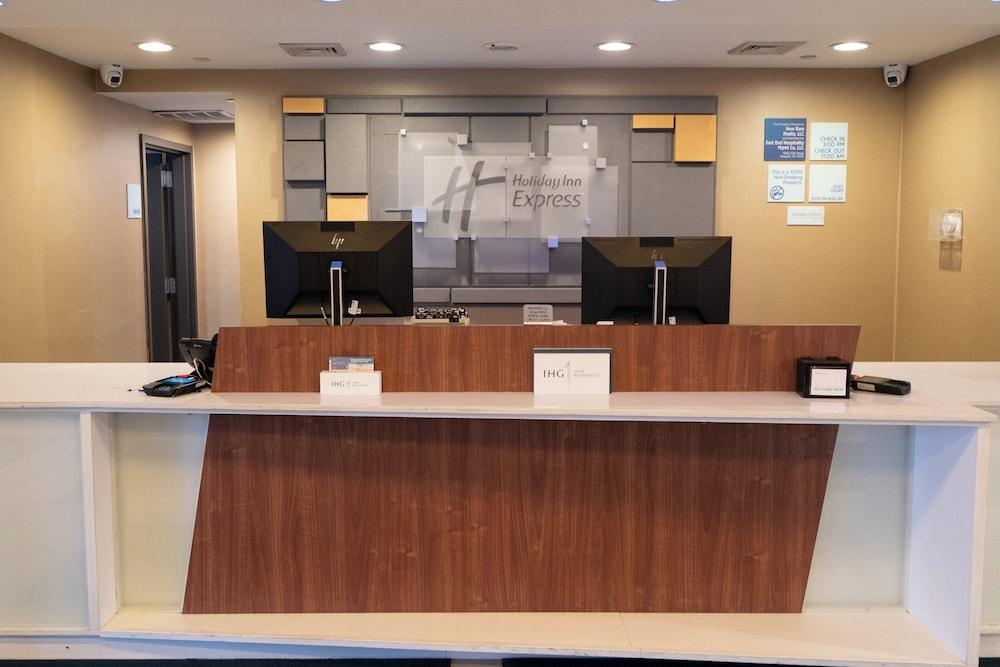 هوليداي إن إكسبرس ماسبيث باي آيتش جي المنطقة الخارجية