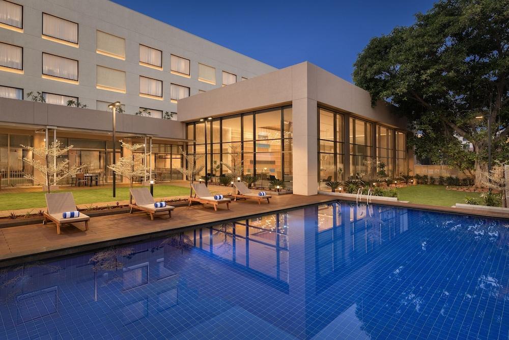 كورتيارد باي ماريوت تيروتشيرابالي زحليقة مائية