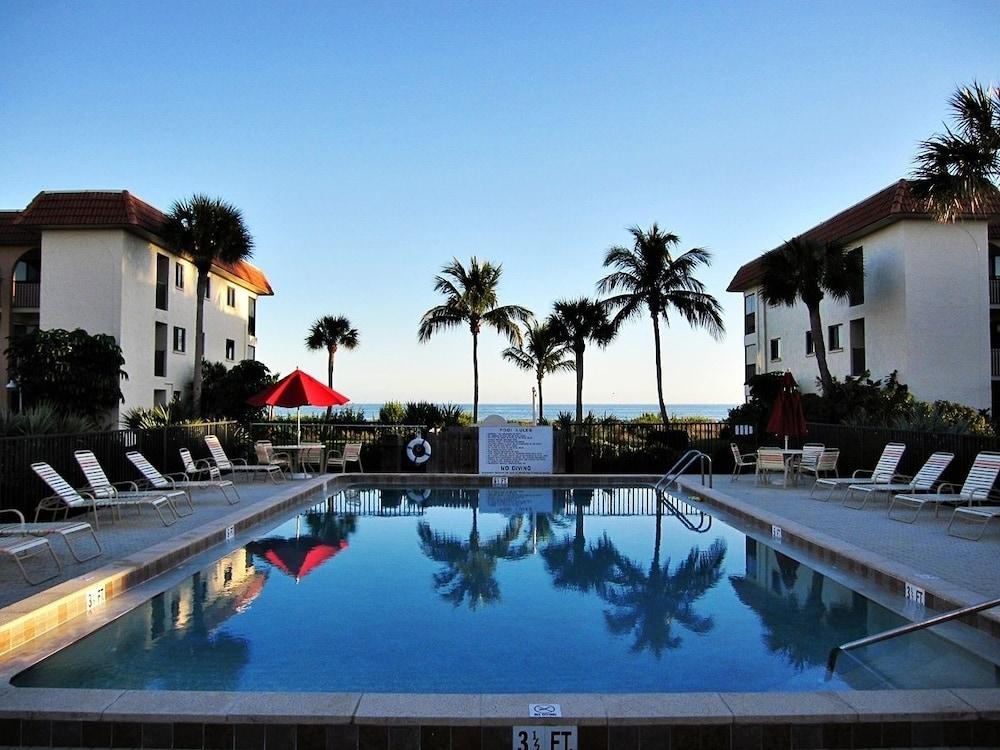 Sandalfoot Beachfront Condominium Outdoor Pool