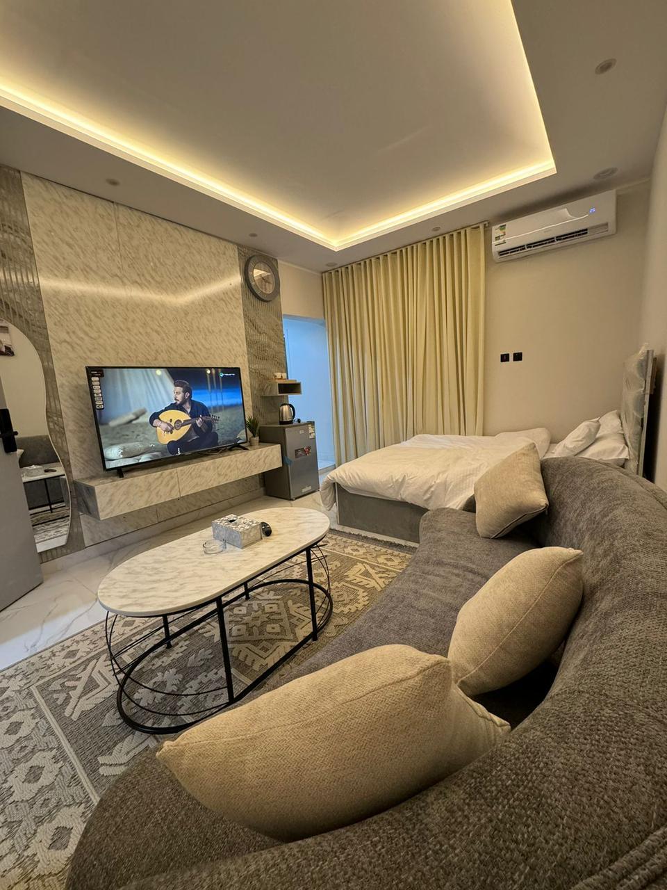 استديو بتصميم مريح ودخول ذاتي | 5536 غرفة نوم