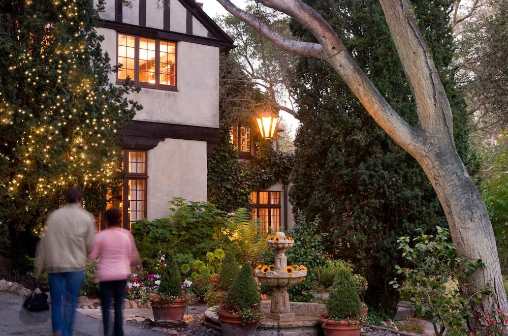 Old Monterey Inn Exterior