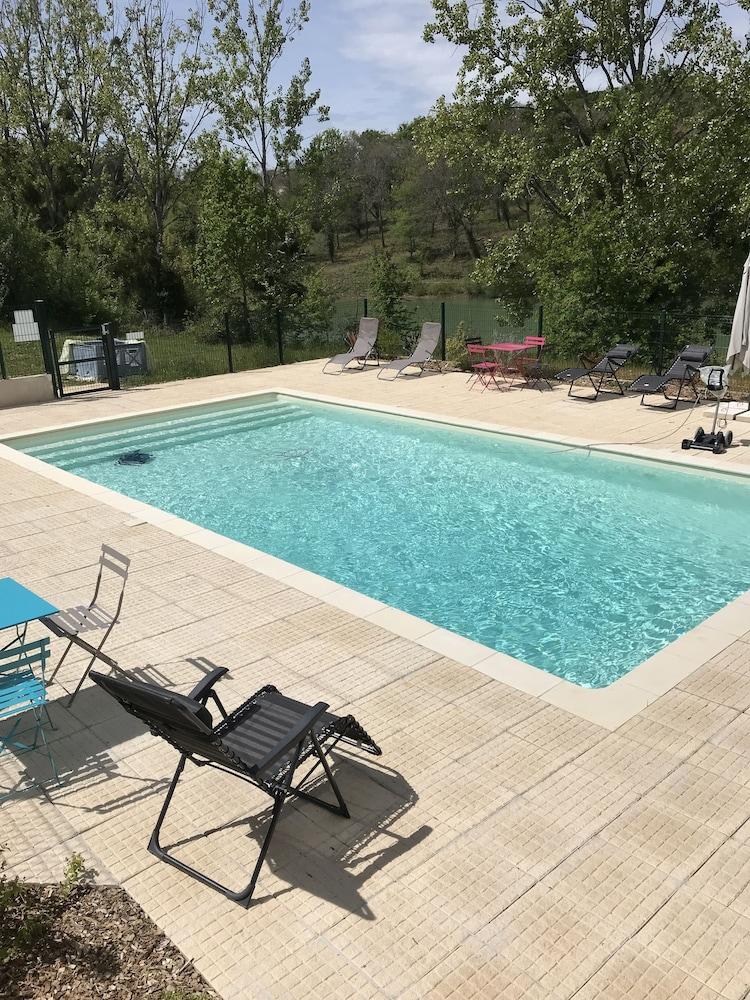 دومين دو بوزلوند - بيوت زحليقة مائية