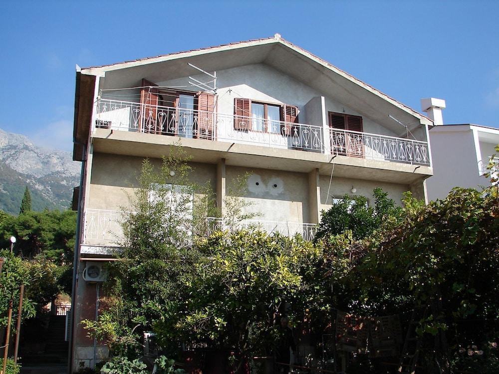 Nik - 50 M From the sea - A1 Exterior
