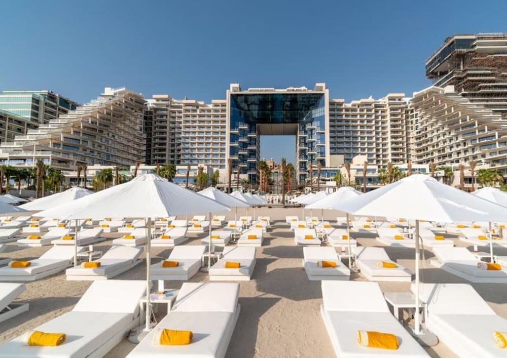 Five Palm Residences Exterior