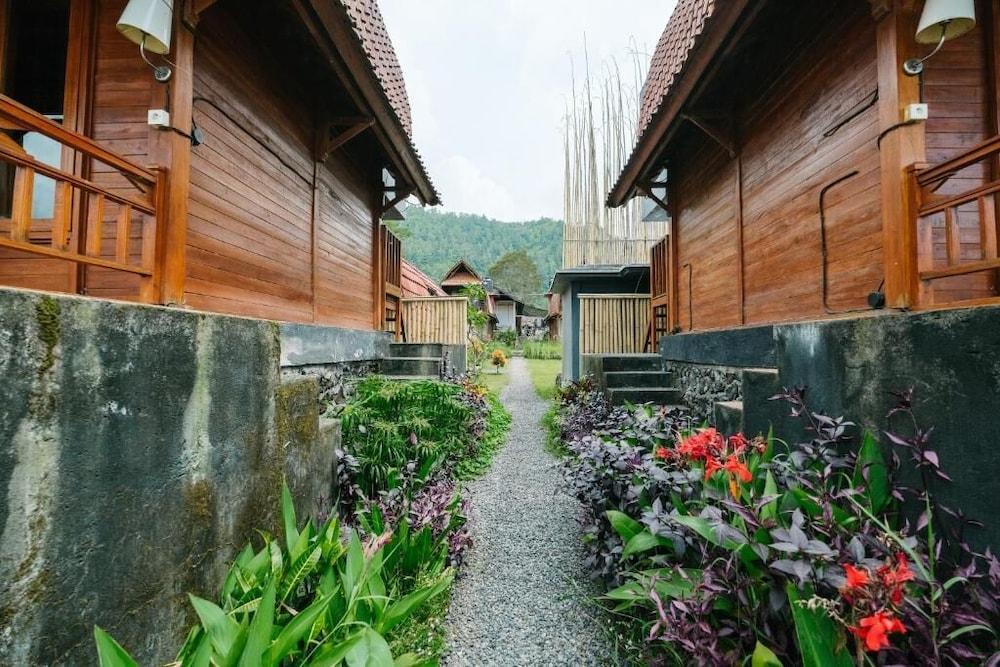 فيلا كيديسان ليك فيو كينتاماني المنطقة الخارجية