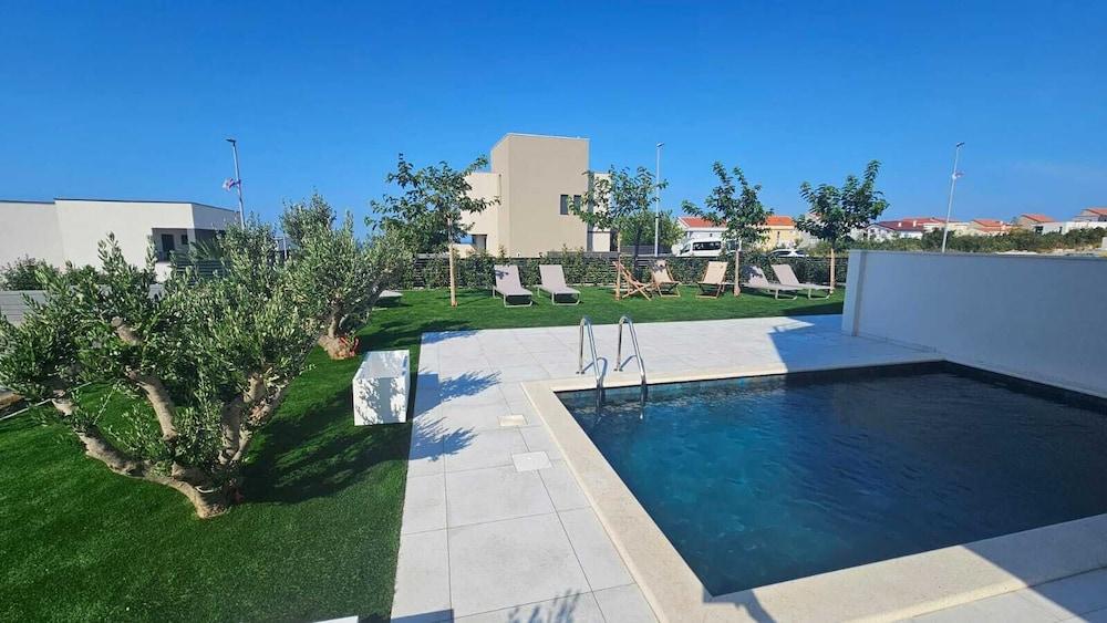 Apartments Twins with pools Exterior