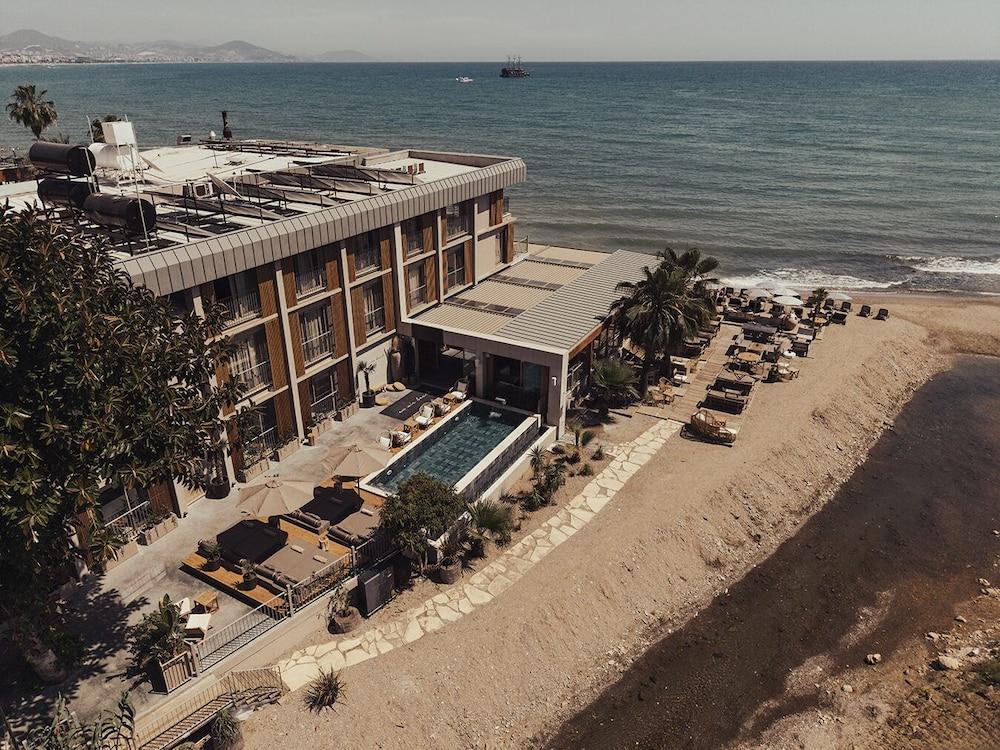 أون في بيتش بوتيك أوتل - للبالغين فقط منظر من الجو