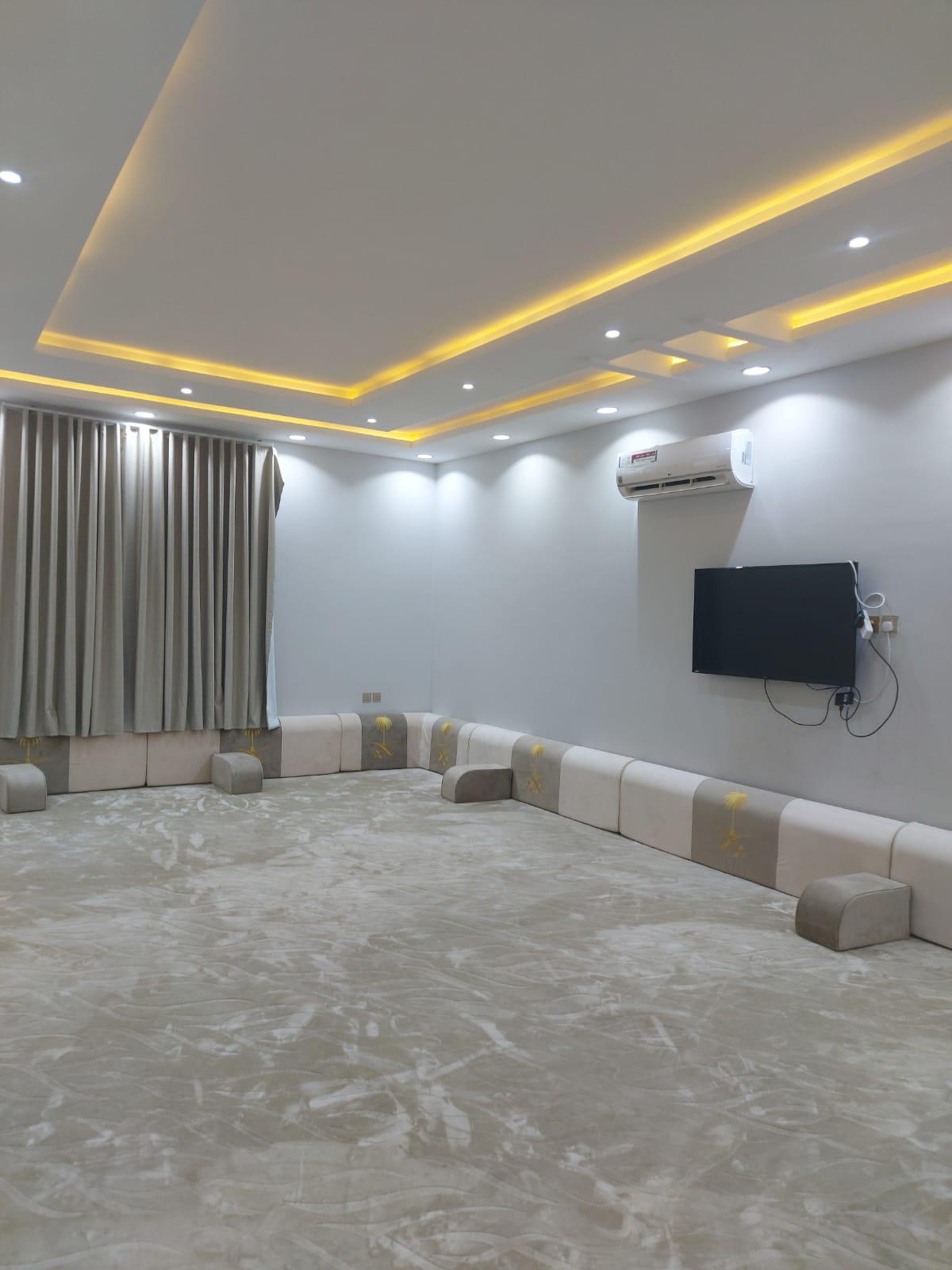 Elegant Chalet with Comfortable and Simple Furniture | 5749 Indoor majlis