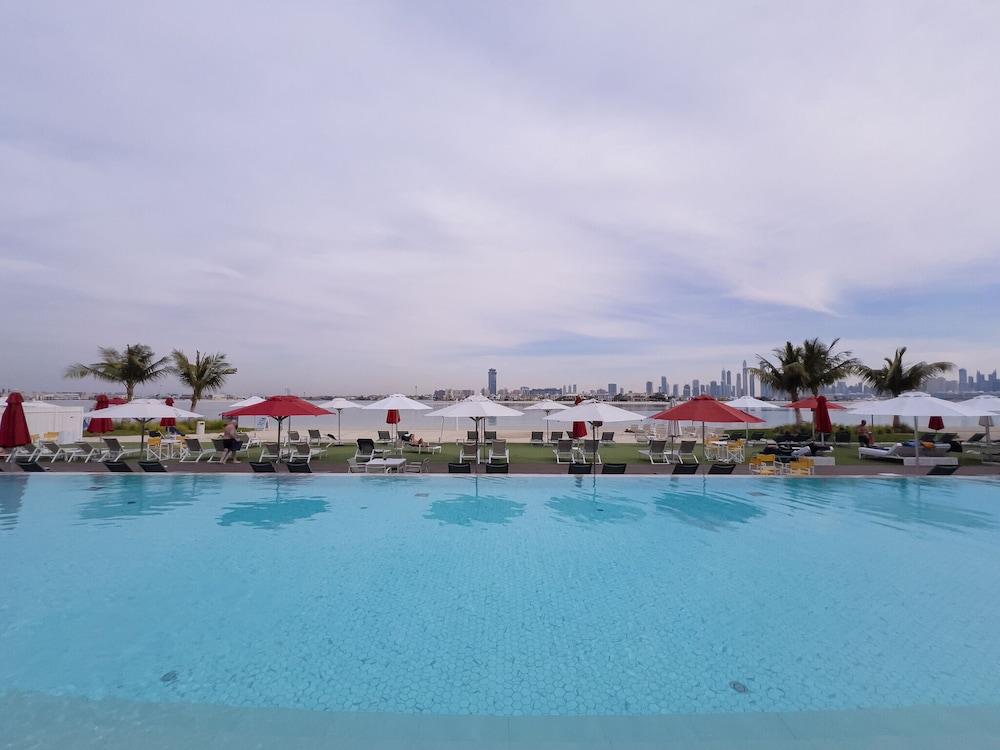 Palm Perfection 3BR with Private Beach Waterslide