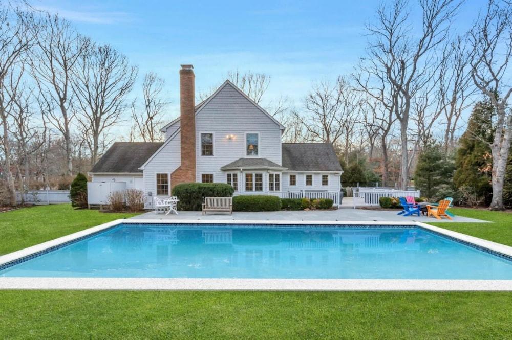 ' بد ود او بول آند هوت توب بيرتشوود باي روفيترافيل غرفة