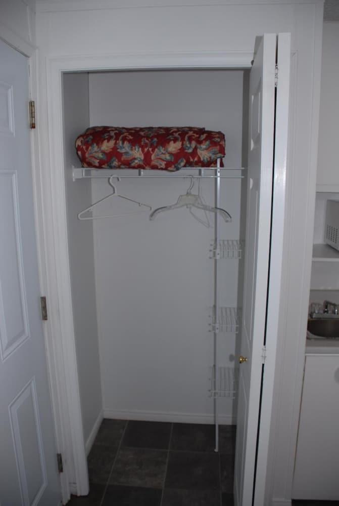 Harbourview Motel & Accommodations Interior