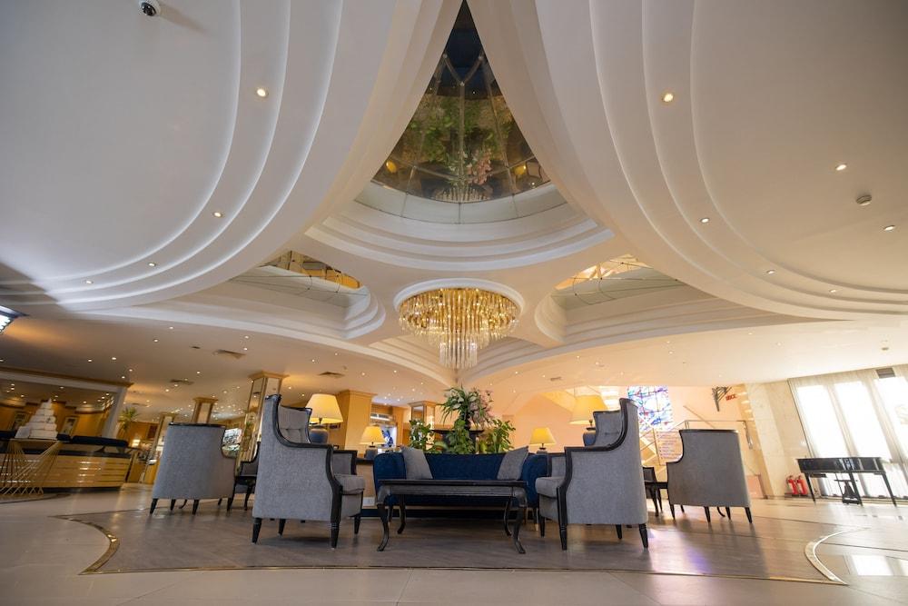 فندق وكازينو لو باساج القاهرة منطقة الجلوس في الردهة