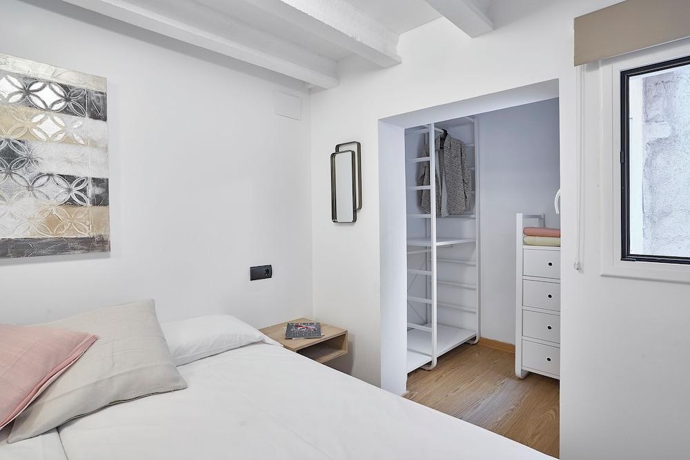 BeBarceloner Francesc Macia Apartments Room
