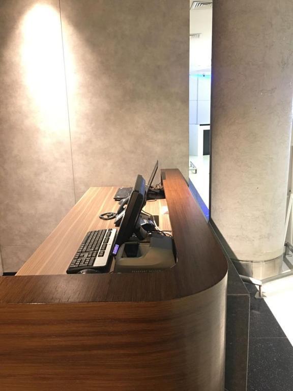 فندق مطار أبو ظبي مبنى ركاب 3 وصول ترانزيت أخرى
