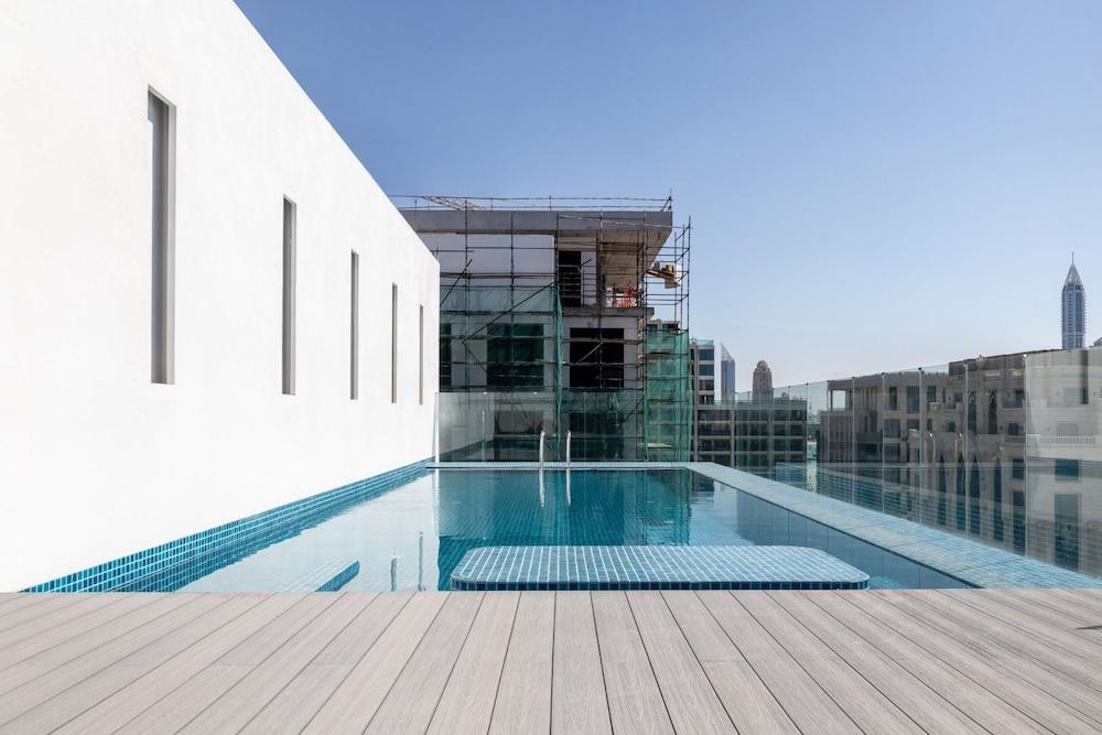 Trendy & Capacious 1BR Apartment in The Palm Waterslide