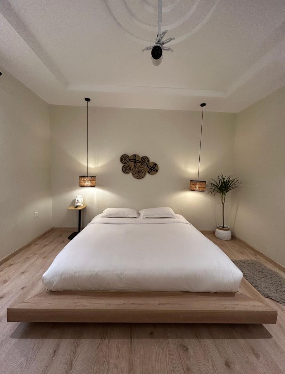 Elegant Apartment with Comfortable and Simple Furniture | 5645 Bedroom
