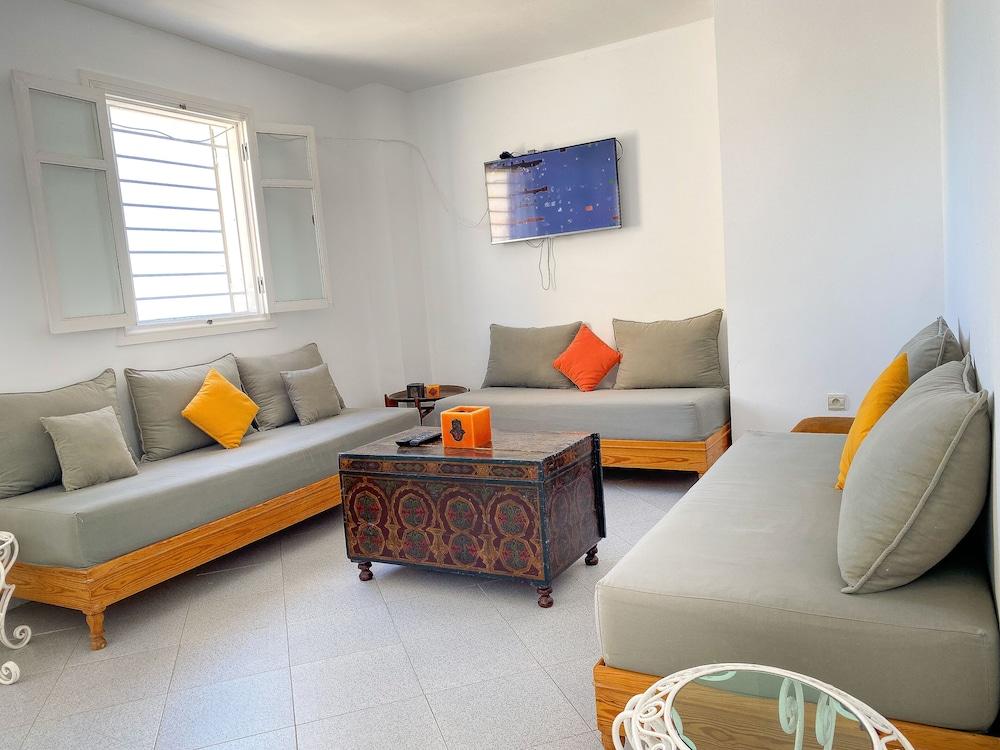 Dar Louis Interior Detail