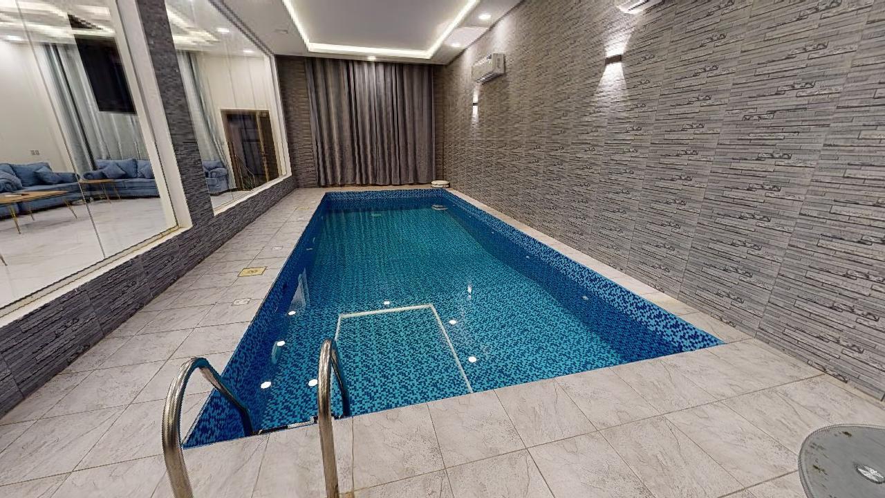 Amazing Chalet with Comfortable and Simple Furniture | 1513