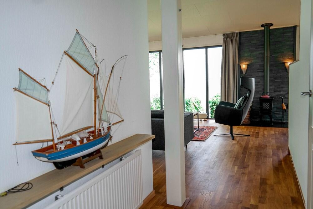 6 Pers Lauwersmeer Waterfront, Full Equipped and Modern House With Sauna Interior