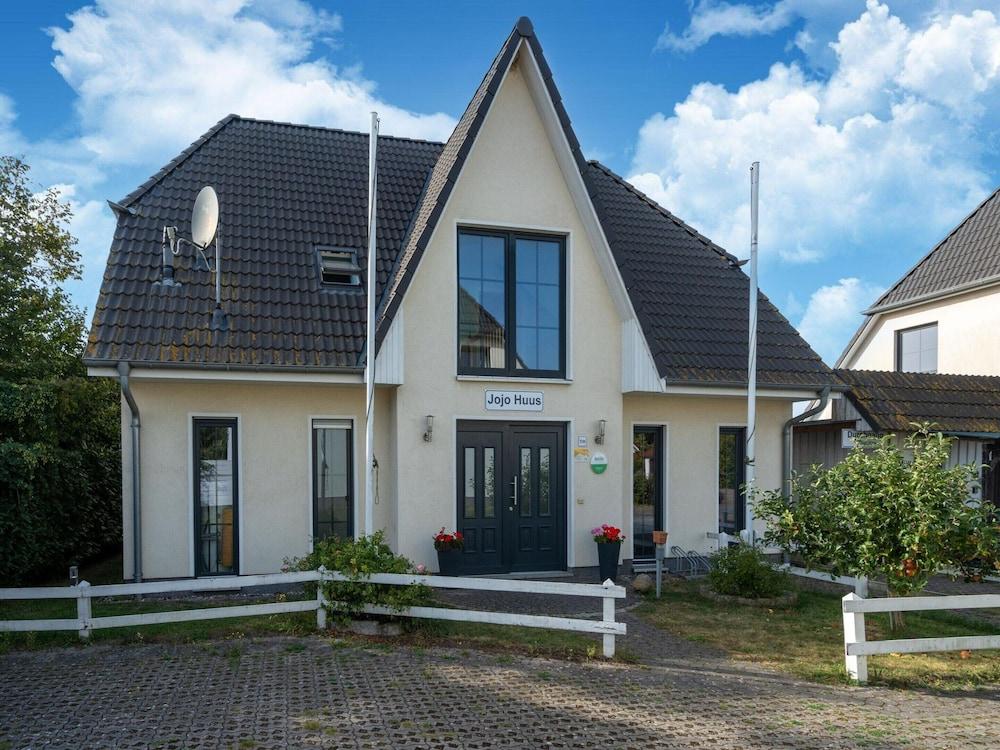 Apartment in Bastorf mit Terrasse