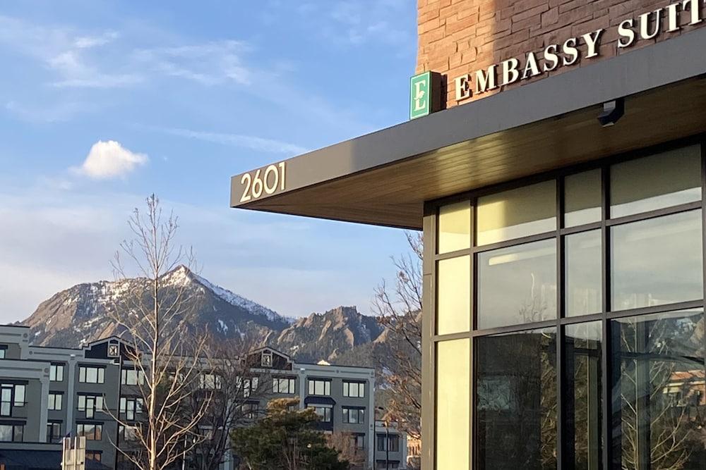 Embassy Suites by Hilton Boulder Exterior