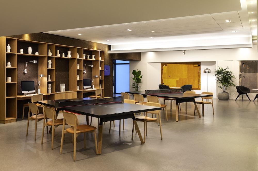 Pullman Paris Centre-Bercy Lobby