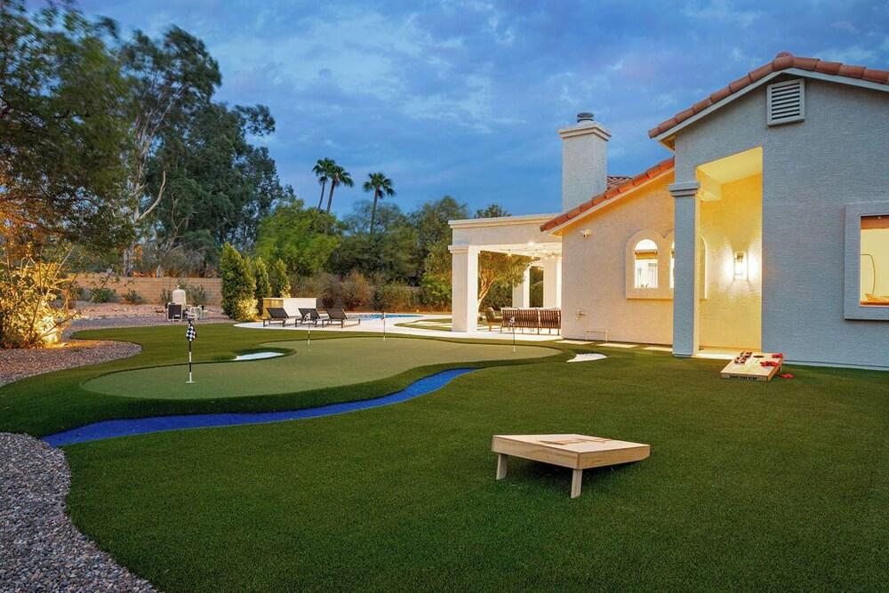 Scottsdale Paradise - Pool Putting Green on Huge lot w Mcdowell Mtn View 6 Beds Room