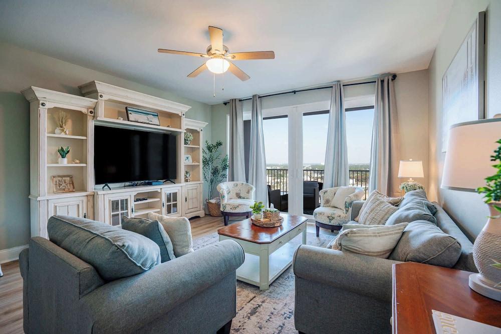 Whitesands Retreat Incredible Resort Home!