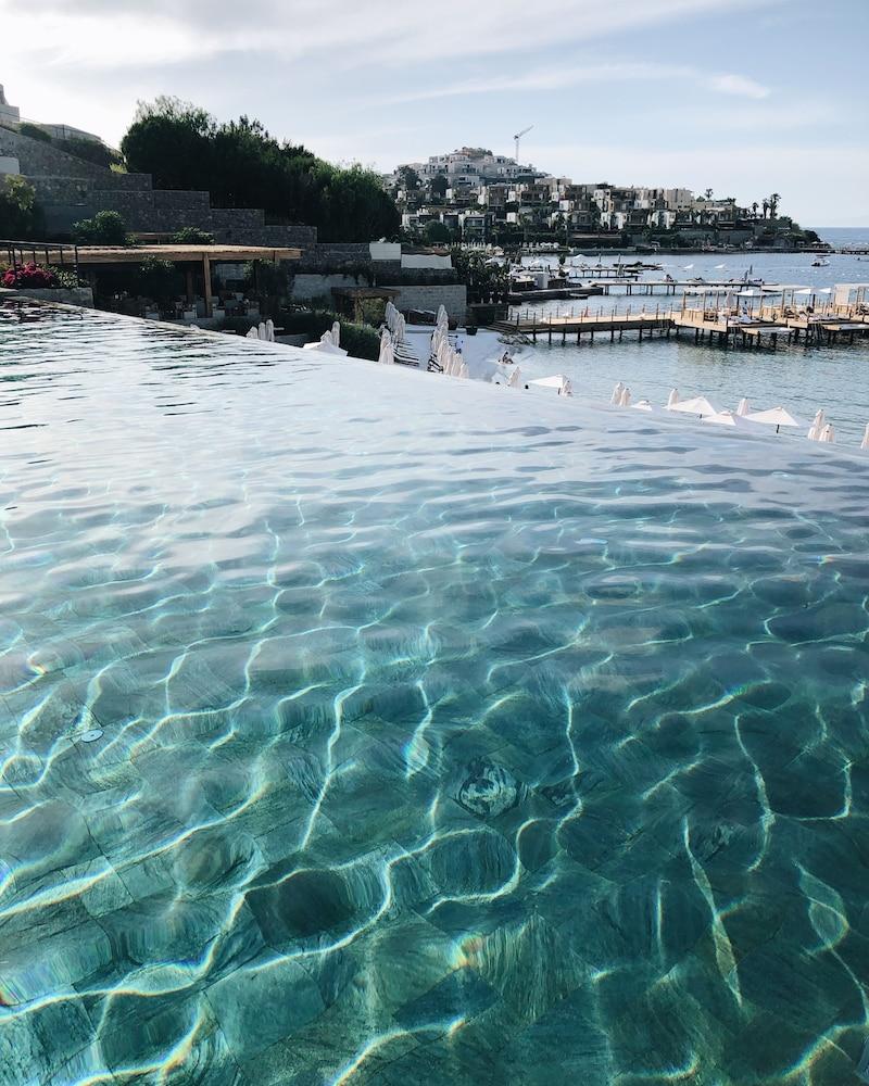The Bodrum EDITION Infinity Pool