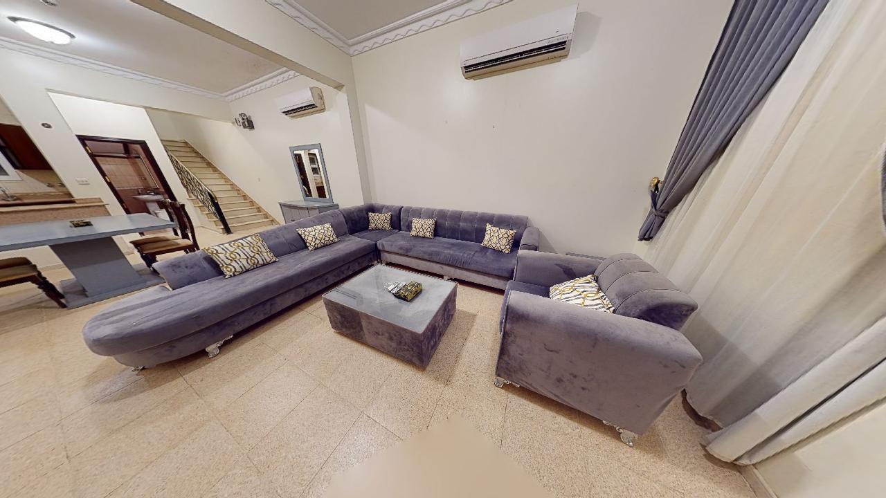 شاليه بتصميم مريح وأثاث مريح وبسيط | 2038