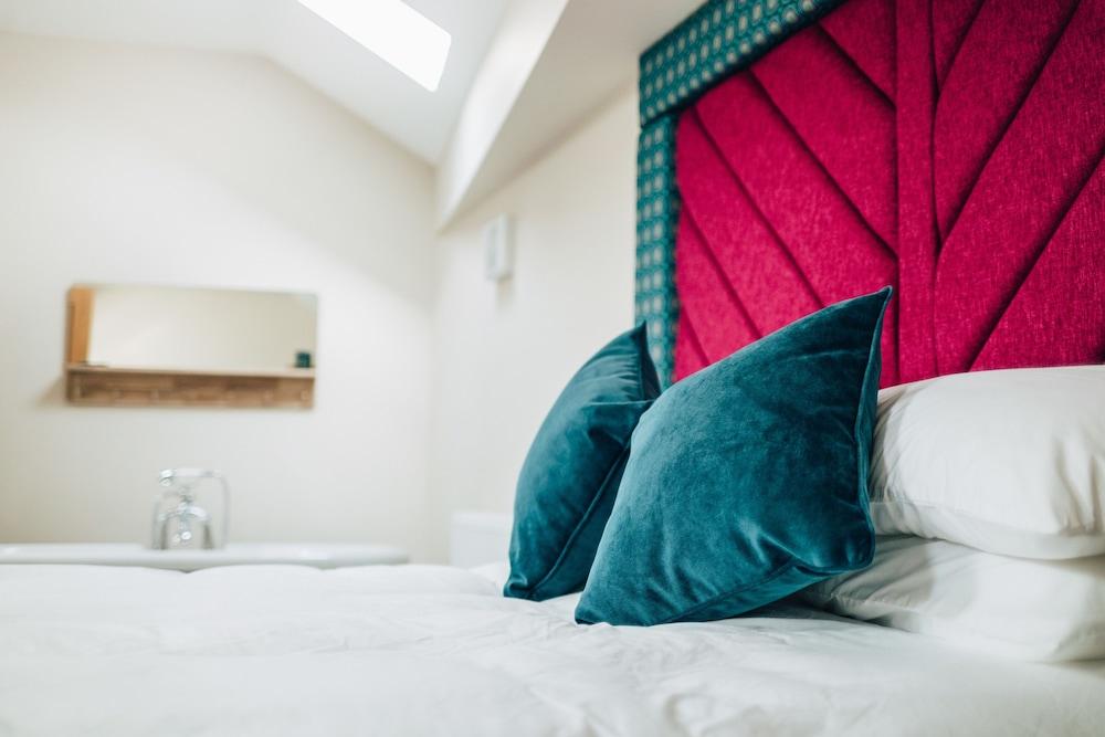 Goldings Public House & Rooms