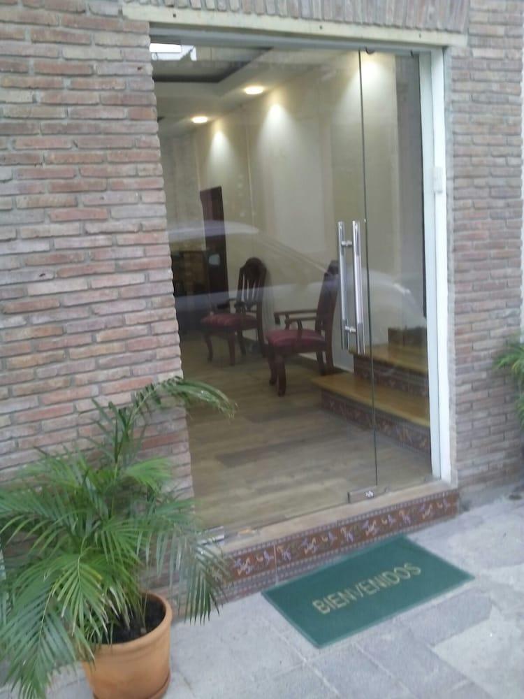 Class Colonial Aparta Hotel Exterior detail