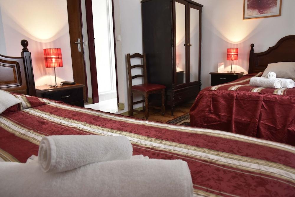 Residência Silva Room