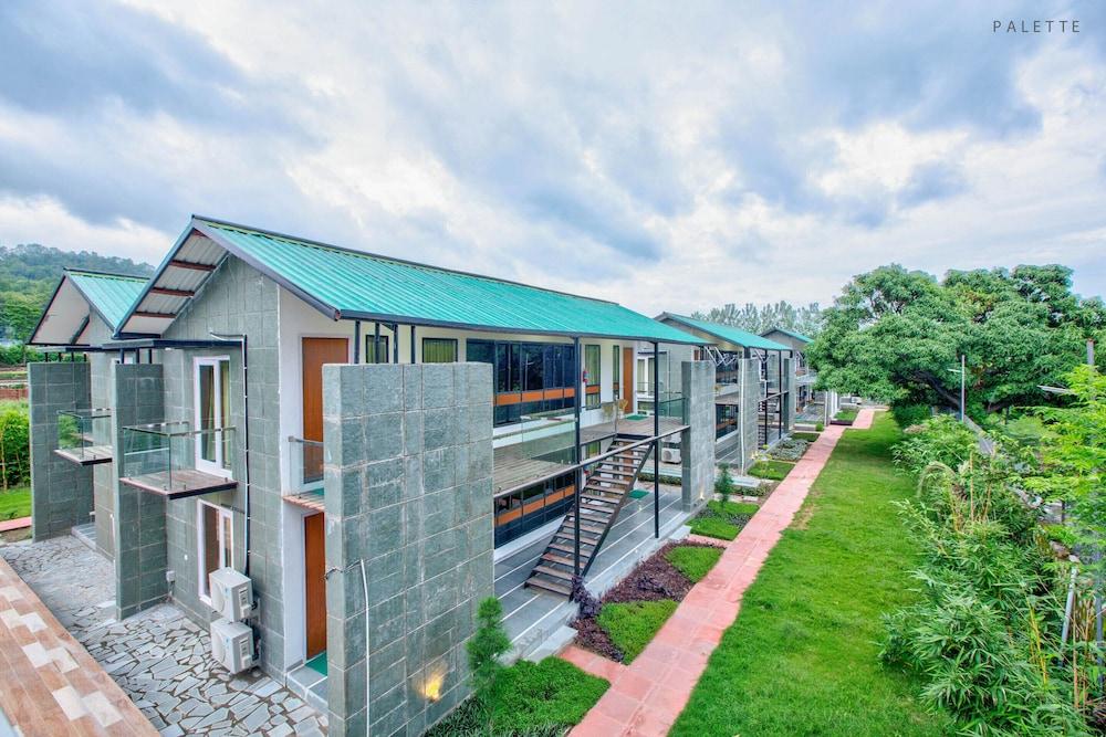 The Cloyster Resort and Spa Exterior