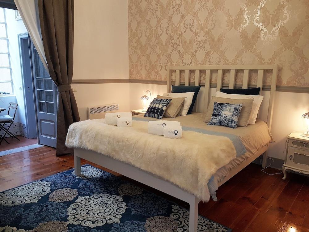 Estrela Charming Rooms by Host-Point Room