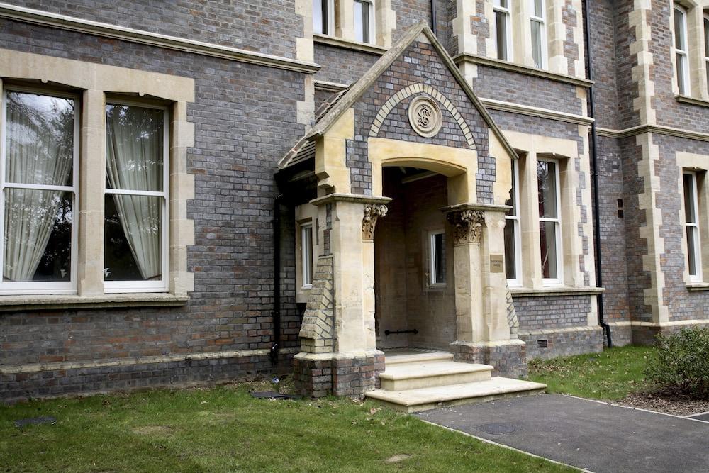 Sherborne House
