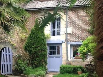 Côte Sud Exterior