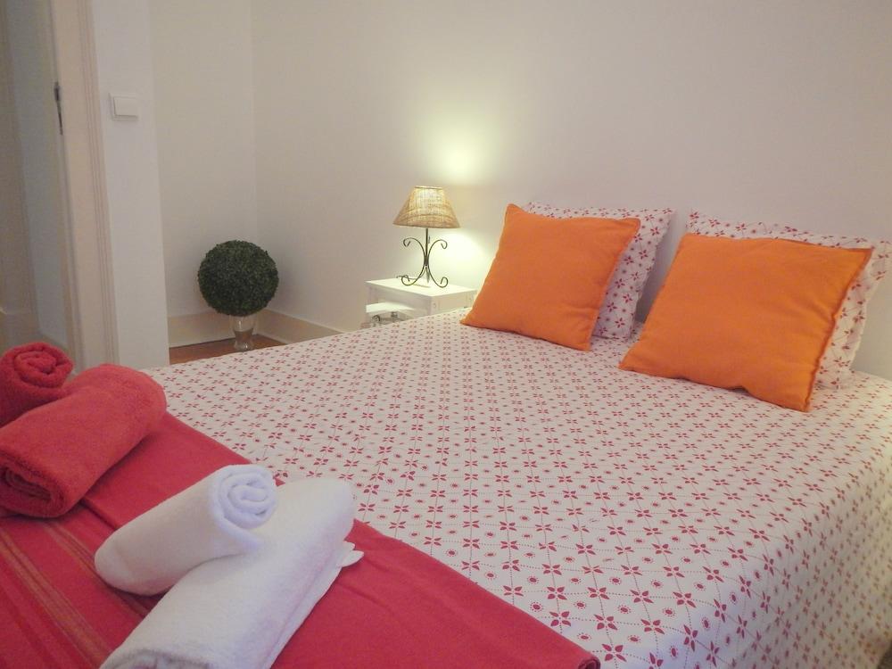 Estrela Charming Rooms by Host-Point Room