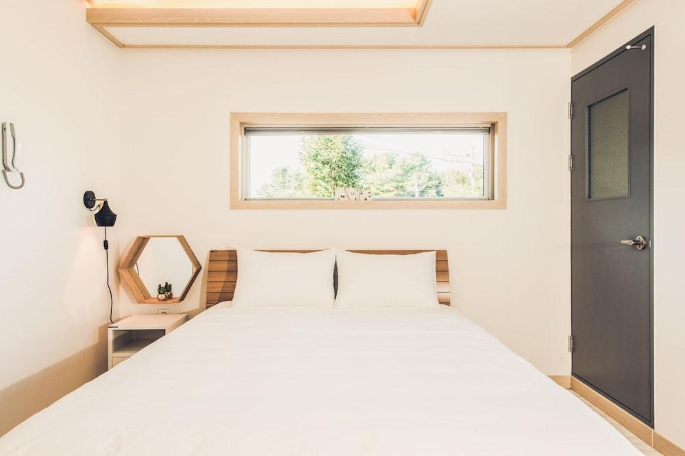 Jeju Abientot Room