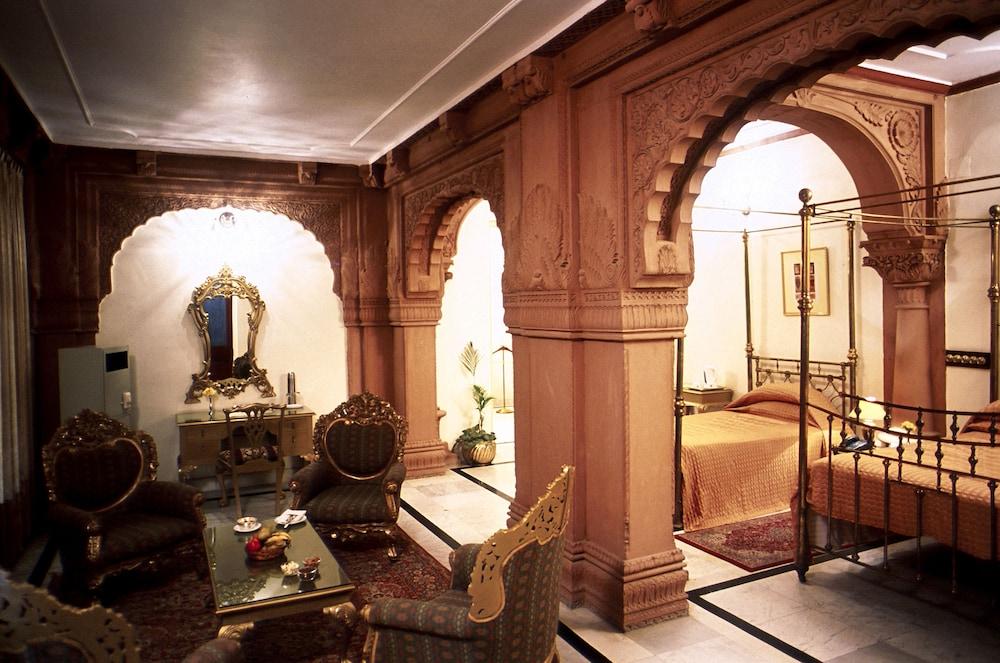 The Laxmi Niwas Palace Room