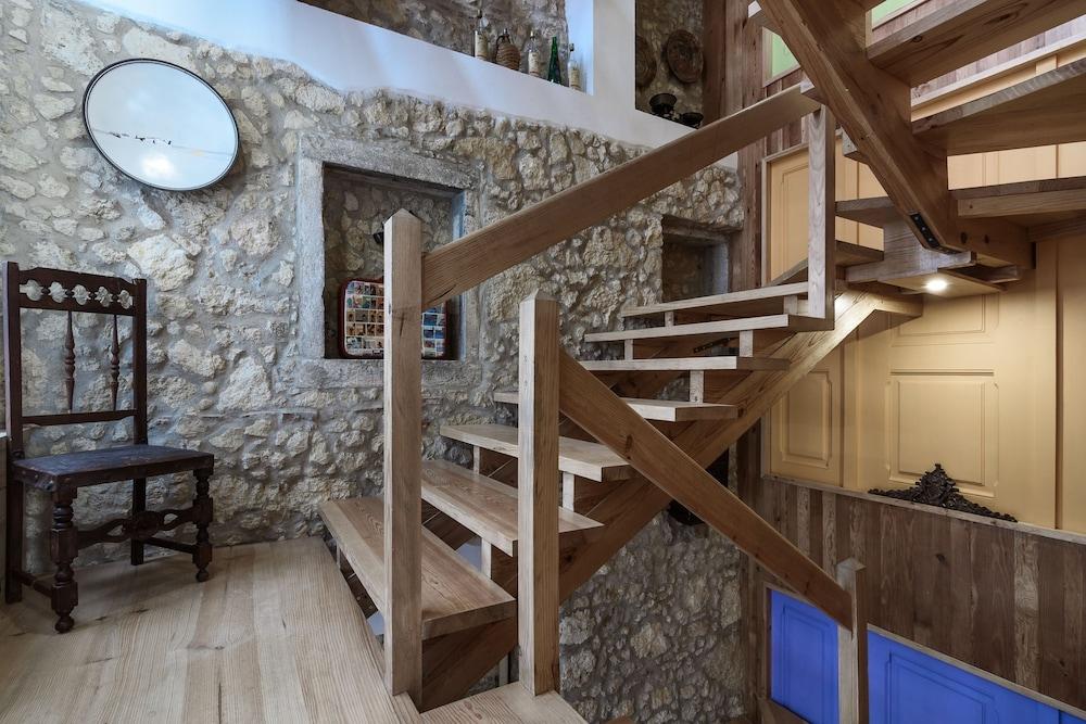 My Bairro Alto Suites Interior Entrance