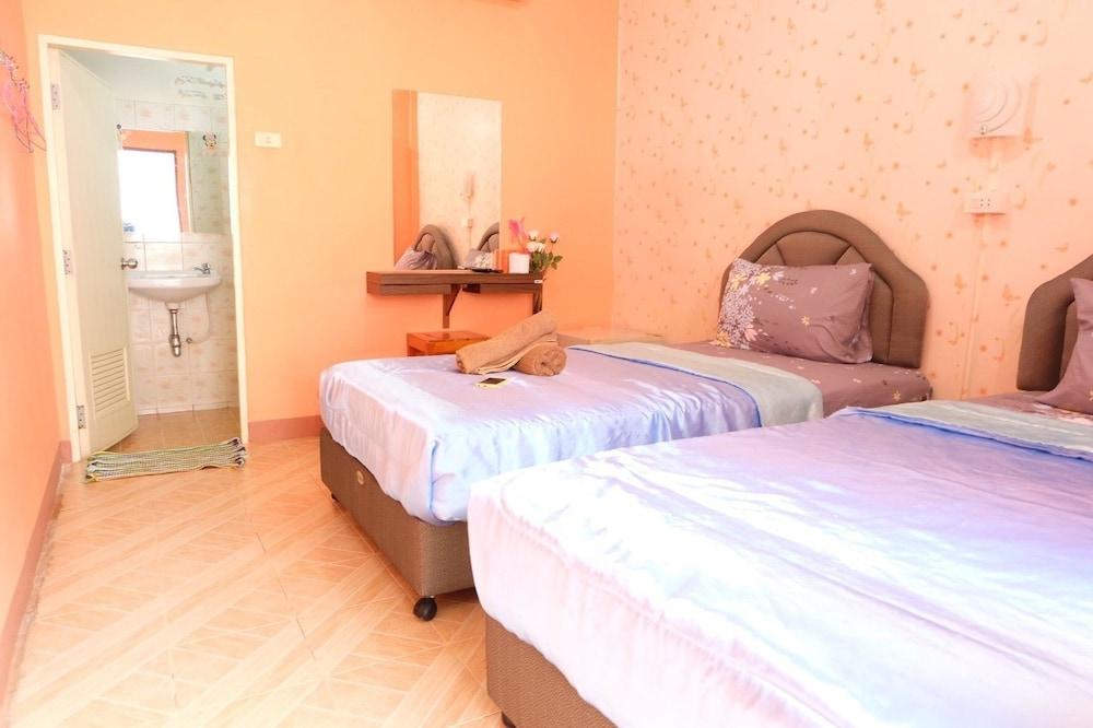 Samed Thanee Room