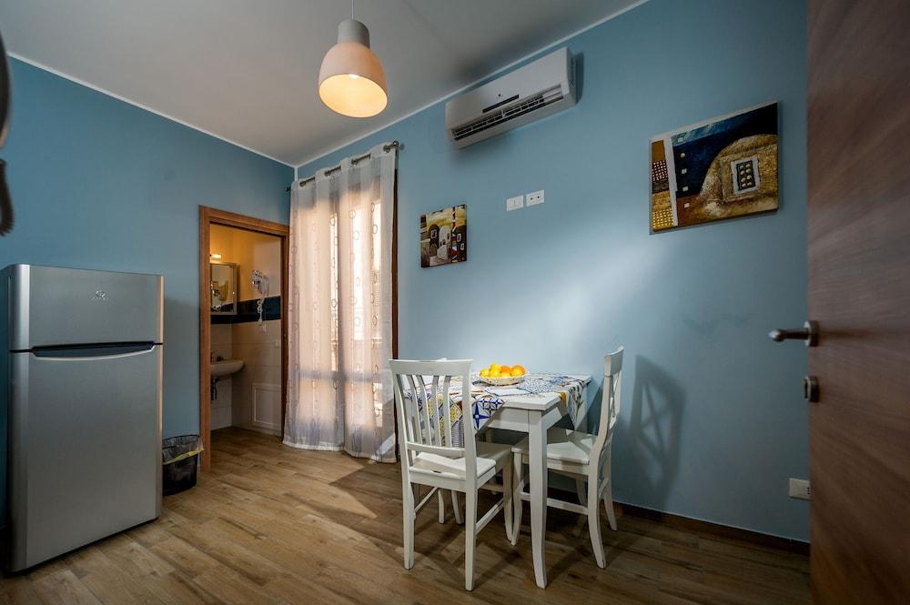 أنتيكو كانالي غرفة