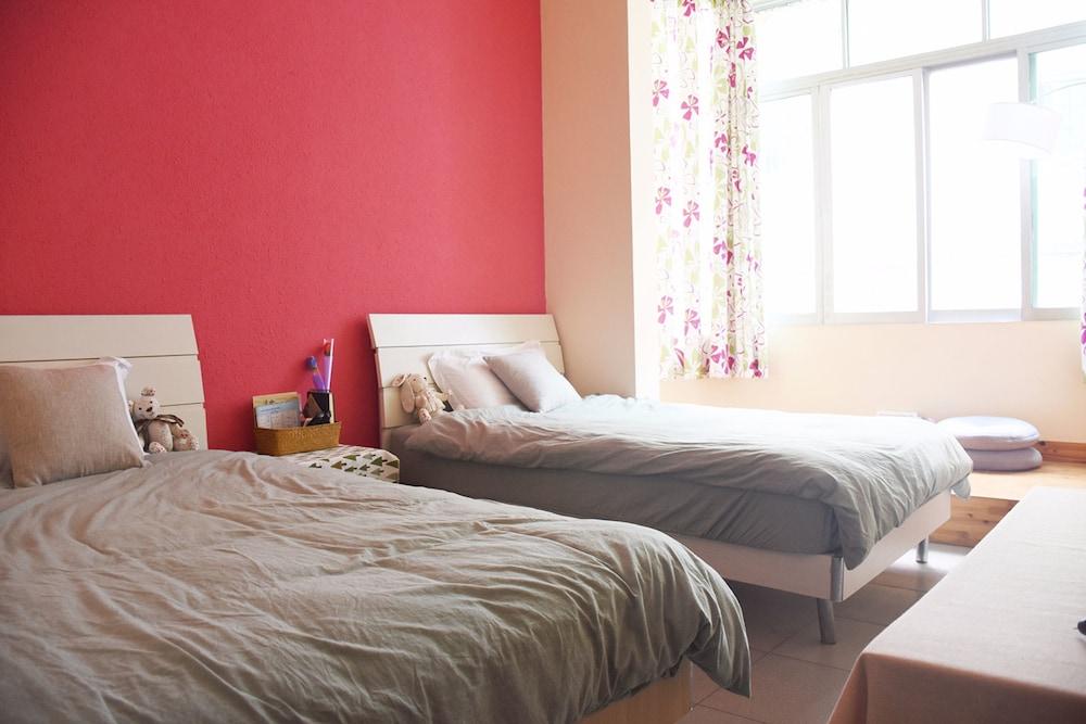 Fos Inn Room