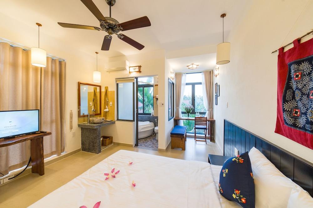 May Villa and Spa Hoi An Room