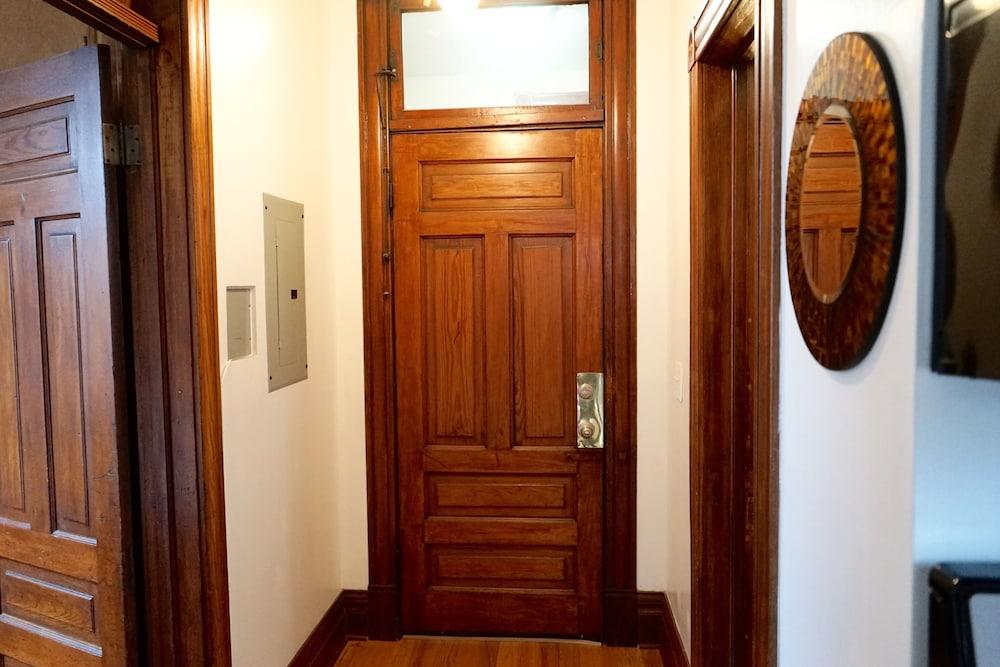 Creative Chicago Charm in Wicker Park Room