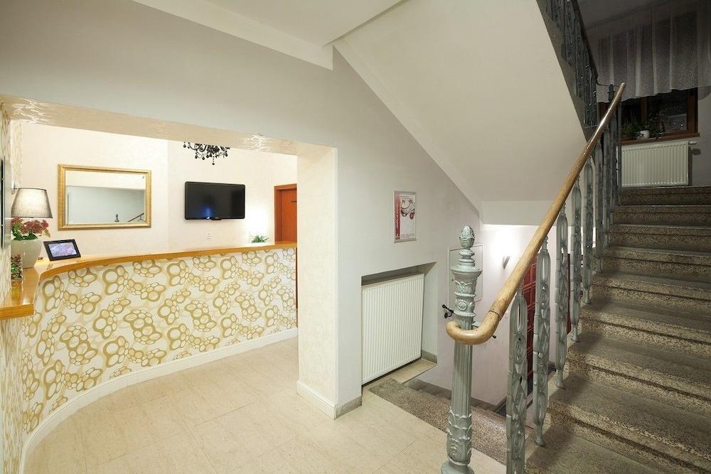 Pytloun Self Check-in Hotel Liberec Lobby