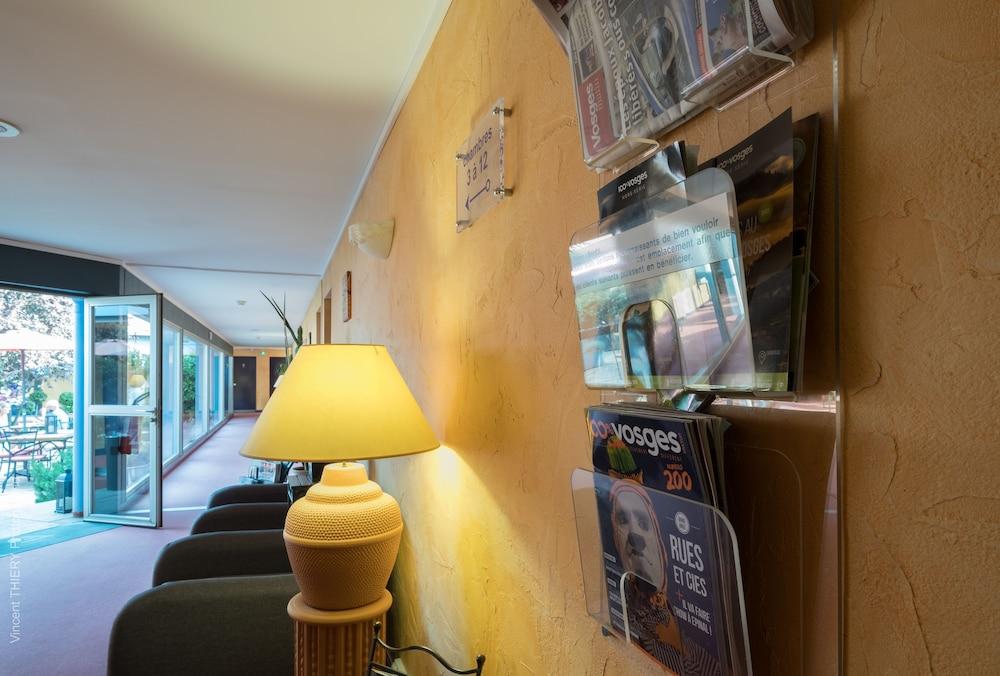 Logis Hôtel Atrium Interior