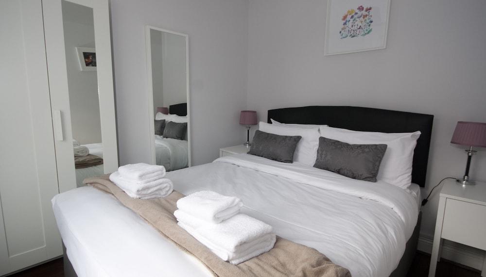 دورسيت أبارتمنتس باي ذا كي كولشكن غرفة